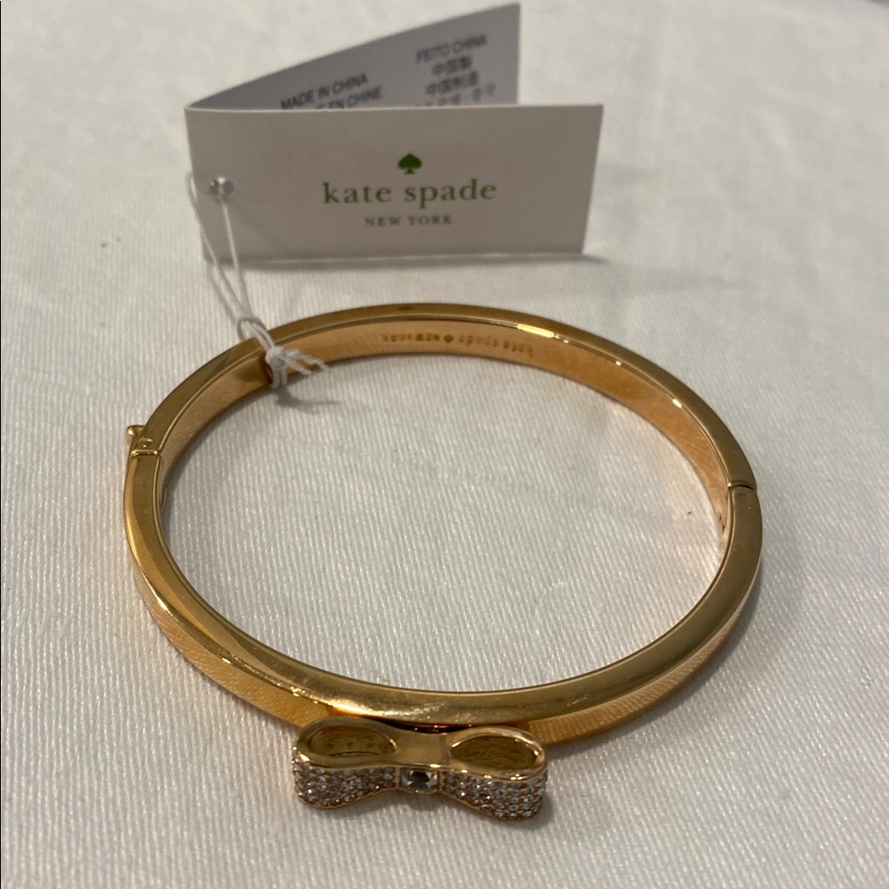 Kate Spade Pave Bow Bangle Bracelet Gold Toned Crystal Bow Charm - Picture 2 of 9